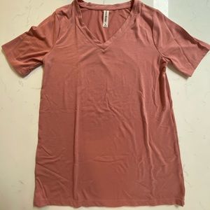 Zenana Premuim T-shirt size small